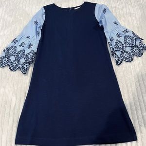 Ann Taylor LOFT Embroidered Eyelet Bell Sleeve Navy Stretch Shift Dress Size Med